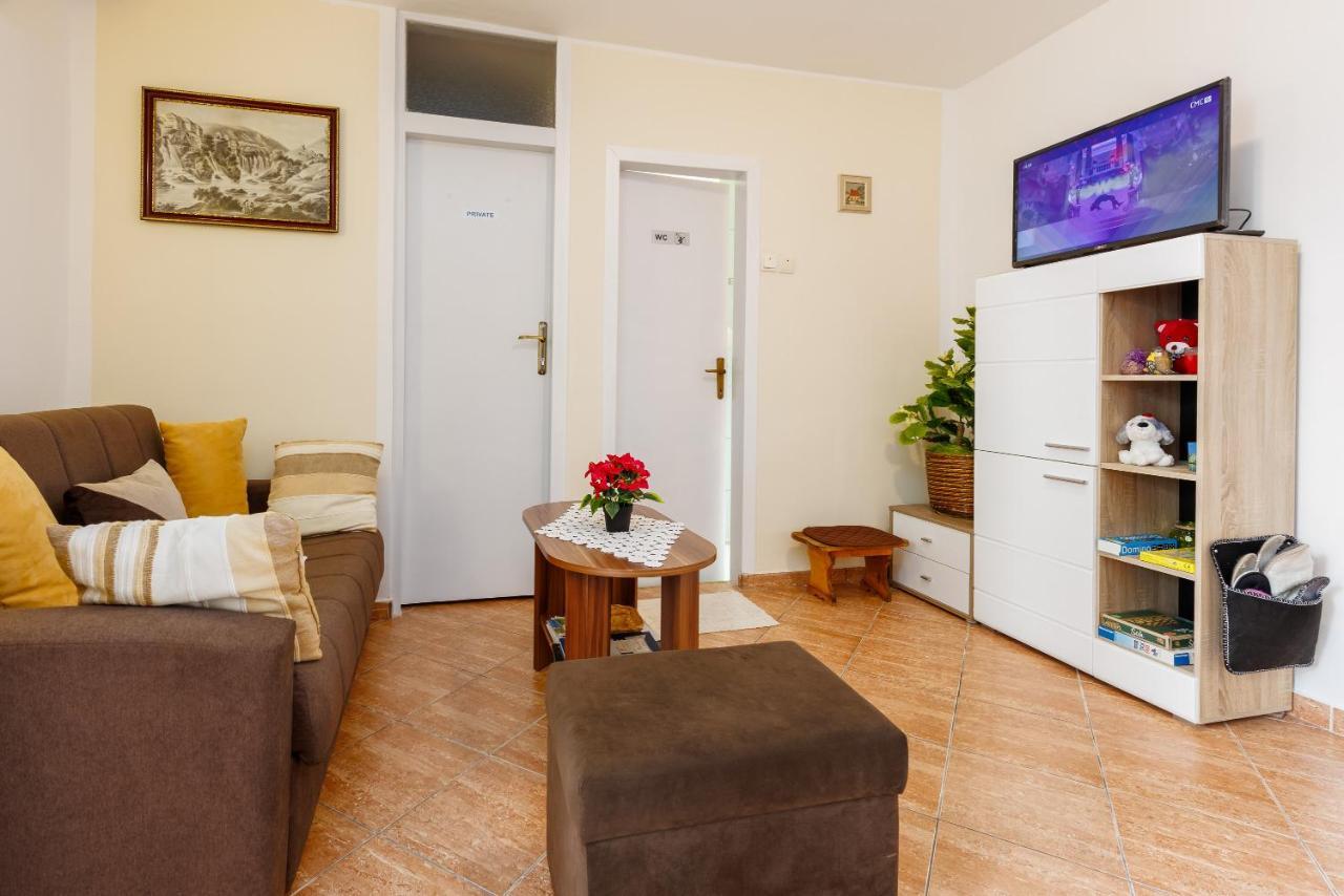 Apartment Zalac Slunj Exterior foto